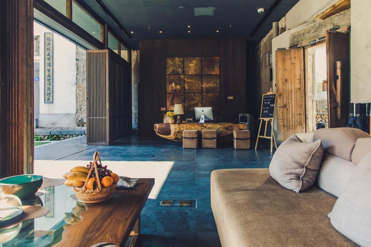 Tsingpu Tulou Retreat Hotel Zhangzhou ภายนอก รูปภาพ