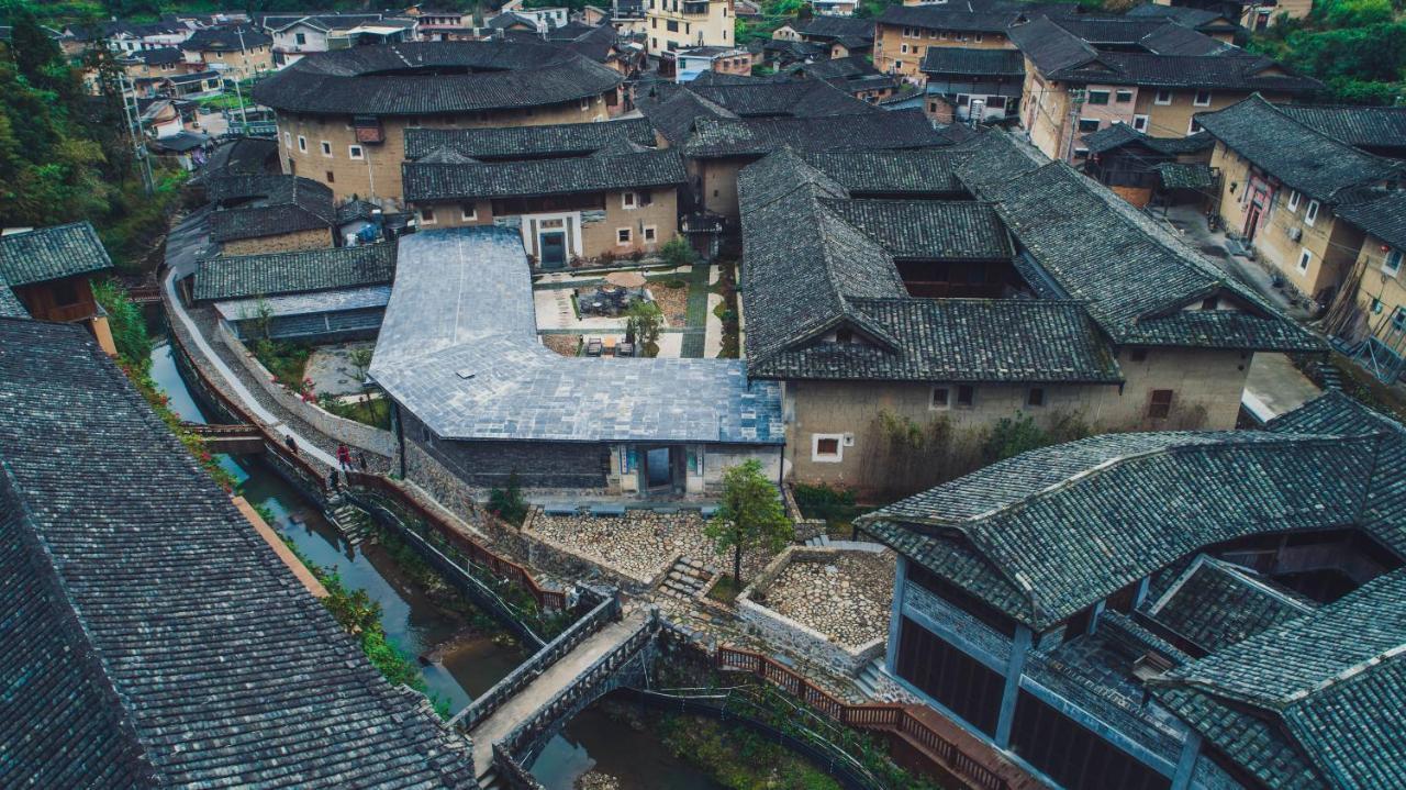 Tsingpu Tulou Retreat Hotel Zhangzhou ภายนอก รูปภาพ
