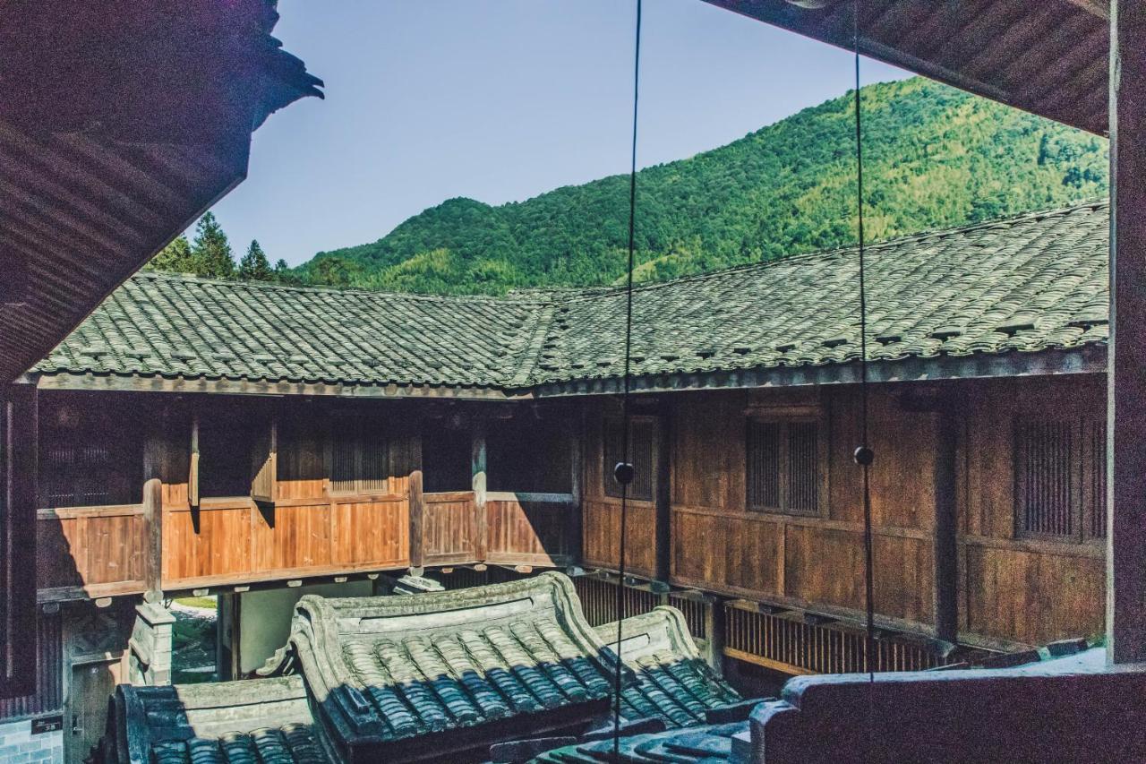 Tsingpu Tulou Retreat Hotel Zhangzhou ภายนอก รูปภาพ